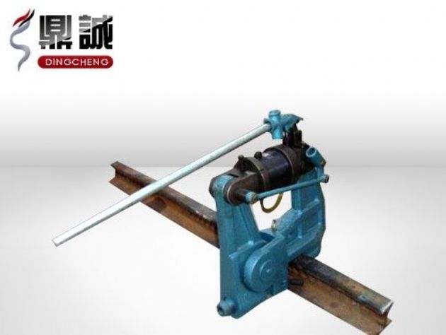 點(diǎn)擊查看詳細(xì)信息<br>標(biāo)題：液壓鋼軌擠孔機(jī) 閱讀次數(shù)：4573